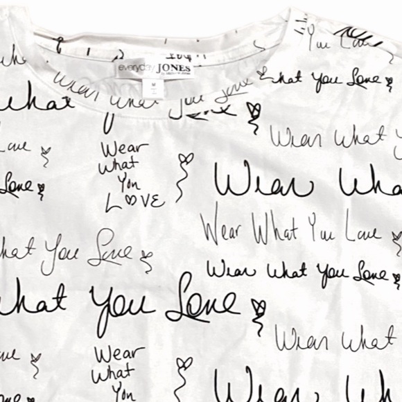 everydayJONES by Madeline Jones Wear What You Love Tee - Picture 4 of 12